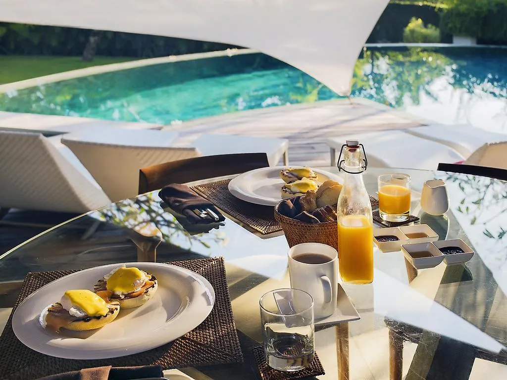 The Layar - Designer Villas And Spa, Chse Certified Seminyak