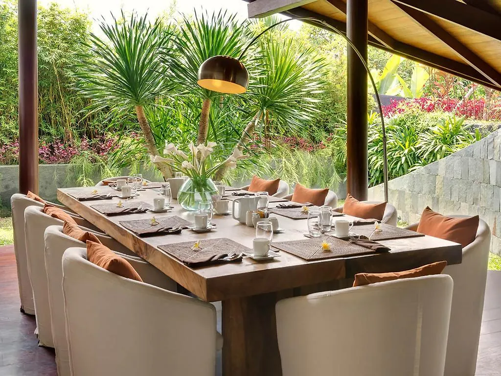 The Layar - Designer Villas And Spa, Chse Certified Seminyak