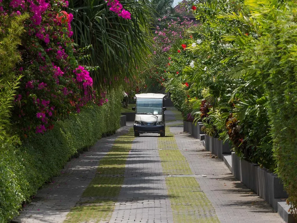 The Layar - Designer Villas And Spa, Chse Certified Seminyak