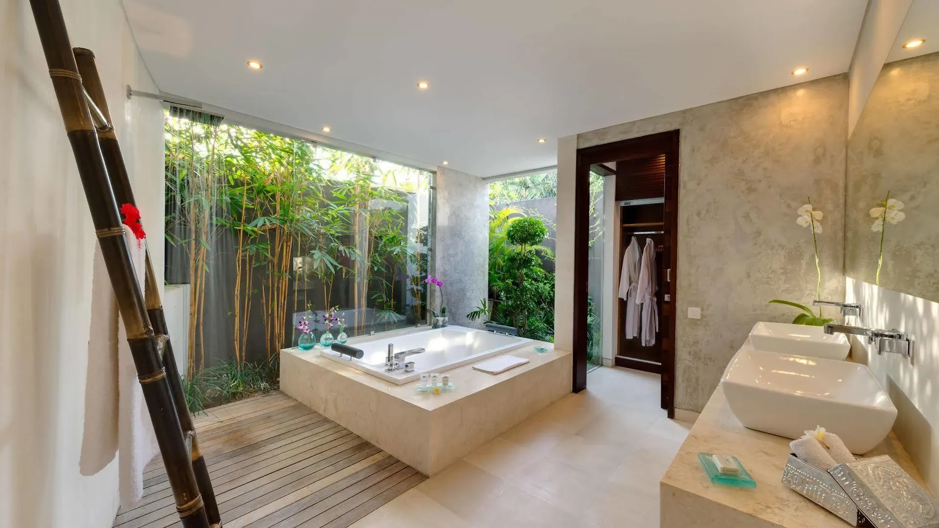 The Layar - Designer Villas And Spa, Chse Certified Seminyak